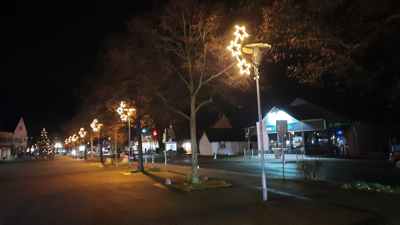 Bild vom Marktplatz in Meine mit der Weihnachtsbeleuchtung